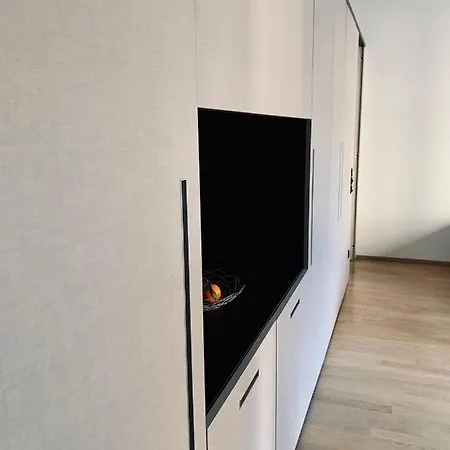 Connie S Free Parking Lugano